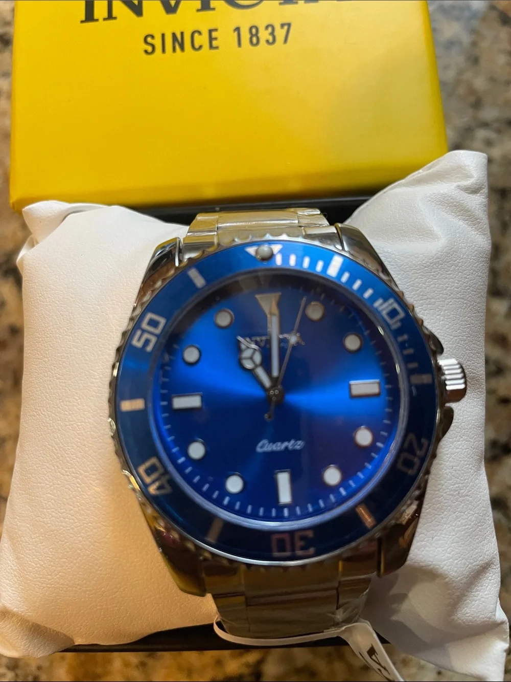 Invicta Pro Diver Men's Blue Dial Stainless Steel Watch